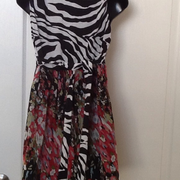 🌹adorable mini dress size L 🌹 - Picture 5 of 7